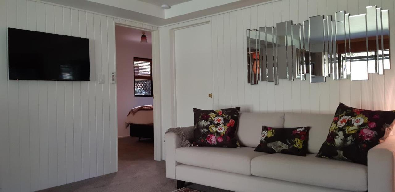 Bed and Breakfast Sequoia Steps New Plymouth Exterior foto